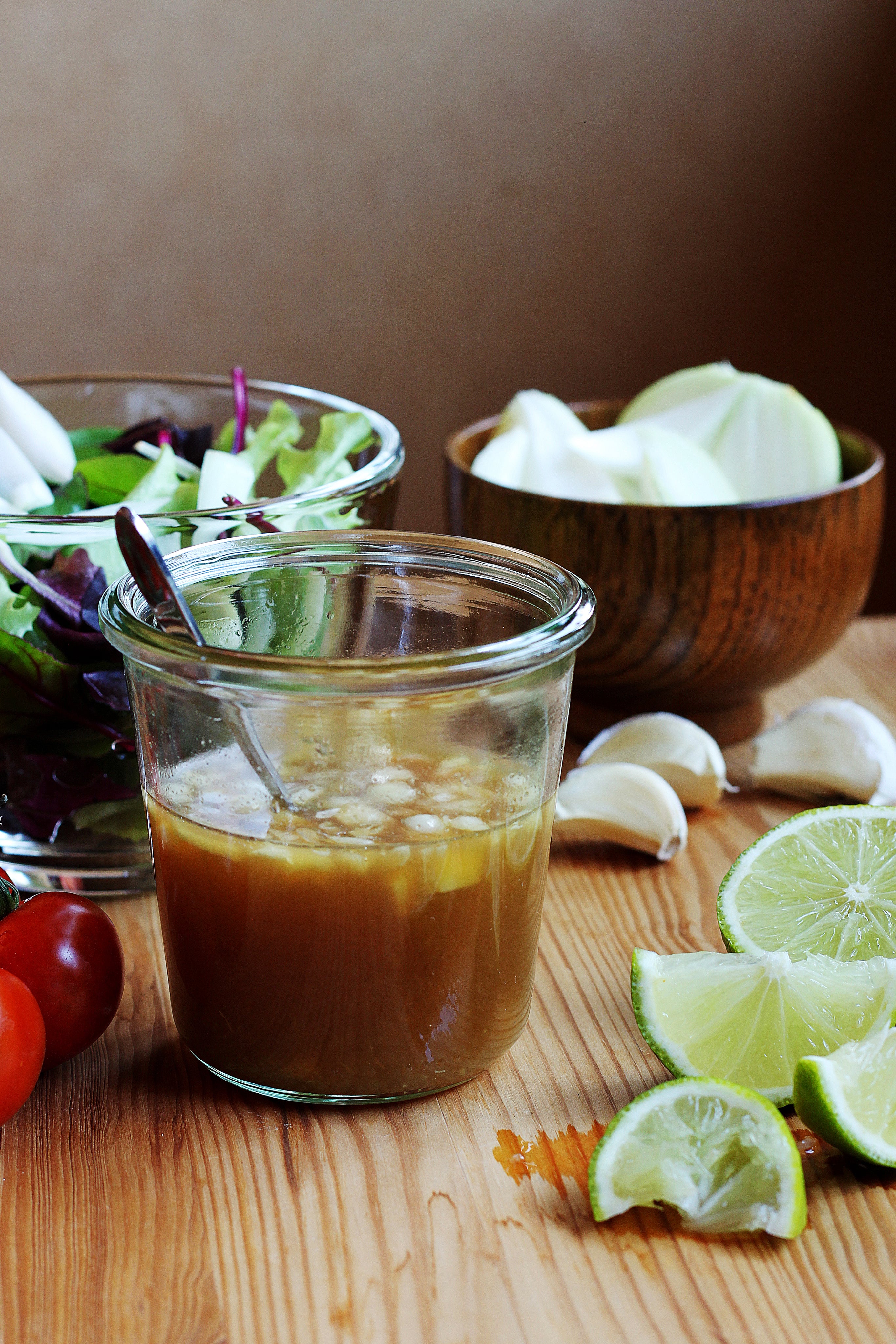 home-made-garlic-salad-dressing.jpg